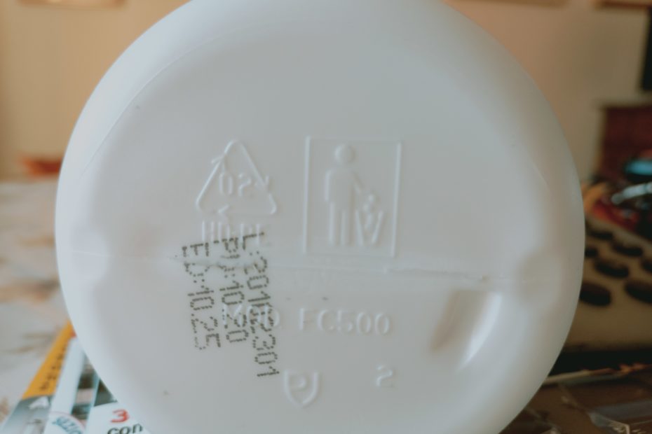 simboli materiali su imballi di plastica numero1 pet