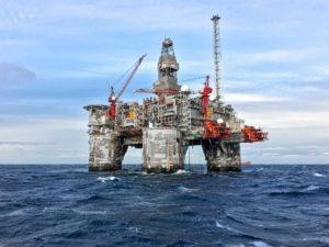 fonti fossili piattaforma offshore clubbez